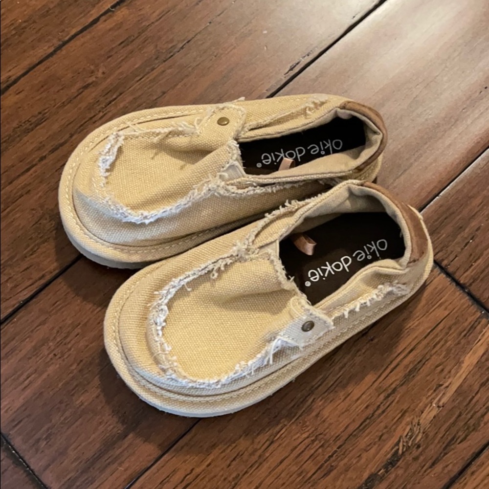 Okie dokie slip ons